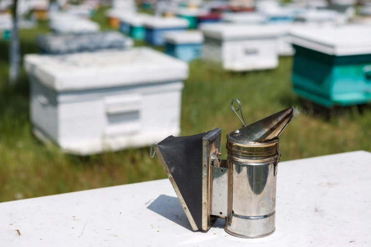 Bezpieczne odkładanie dzięki szerokiej podstawie