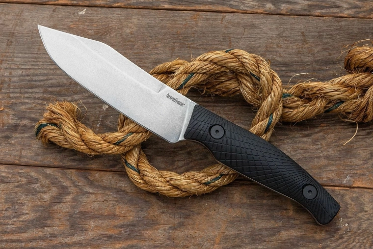 Wydajna głownia bowie z narzędziowej stali D2