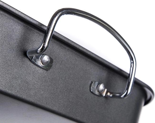 Bezpieczne przenoszenie dzięki metalowym uchwytom