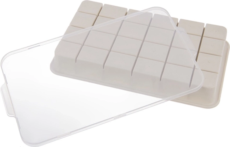 Przezroczysta pokrywka przeciw rozlaniom i zapachom