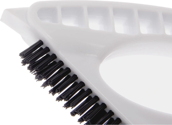 Twarde włosie do fug i narożników