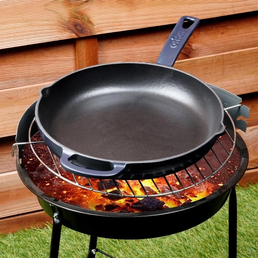 Uniwersalne użycie na kuchence, grillu i w piekarniku