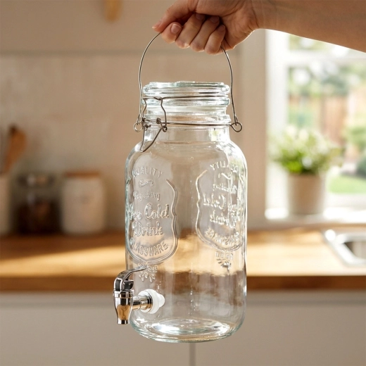 Szczelna pokrywa na klips i praktyczny uchwyt