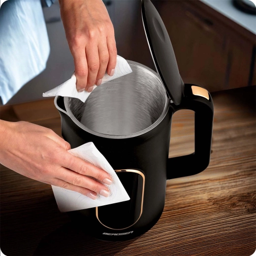 Łatwe czyszczenie i higieniczne nierdzewne wnętrze