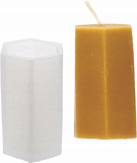 Geometryczna sześciokątna świeca z ostrymi krawędziami