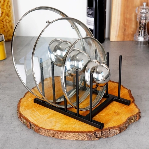 Porządek i przejrzystość na blacie kuchennym i w szafce