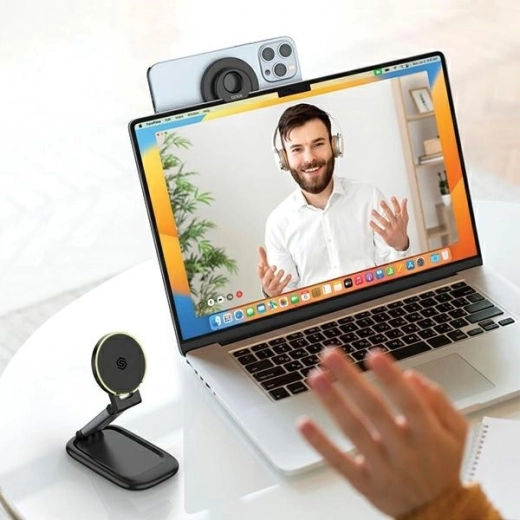 Podstawka i uchwyt do laptopa w jednym