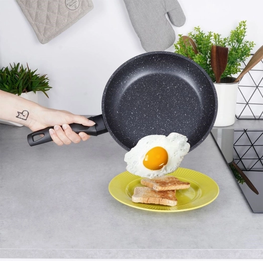 Nieprzywierająca powłoka granitowa bez PFOA i PTFE