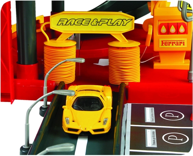 Funkcjonalna winda i realistyczna myjnia