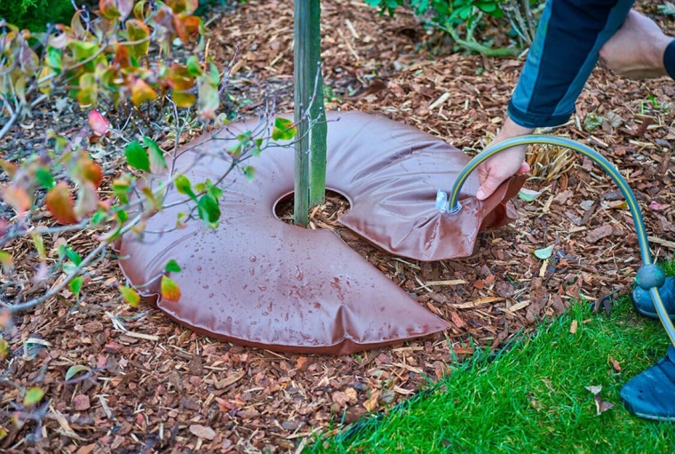 Worek nawadniający do drzew 100 cm, 75 l, brązowy PVC