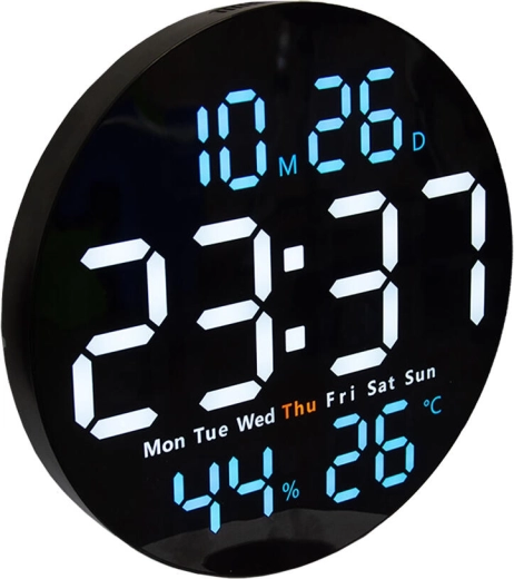 Czytelny wyświetlacz LED z wieloma danymi na pierwszy rzut oka