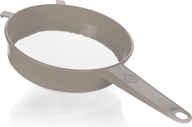 Wygodna rączka i stabilne wsporniki