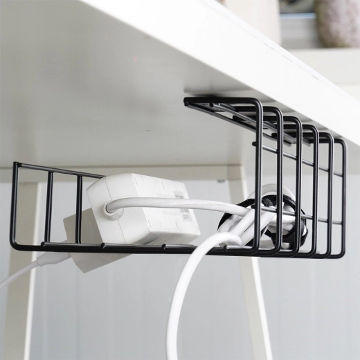 Wytrzymała metalowa konstrukcja z otwartym designem