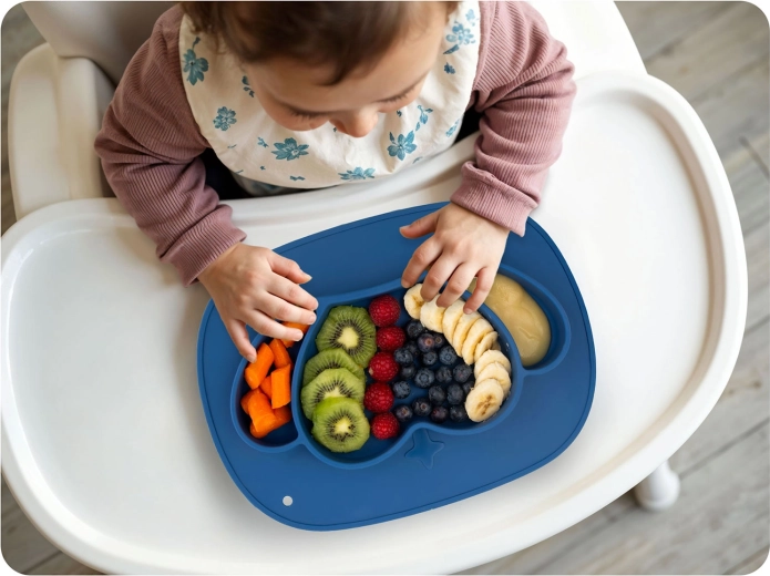 Stabilna przyssawka w podstawie przeciw bałaganowi