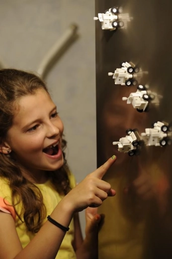 Jazda po pionowych metalowych powierzchniach