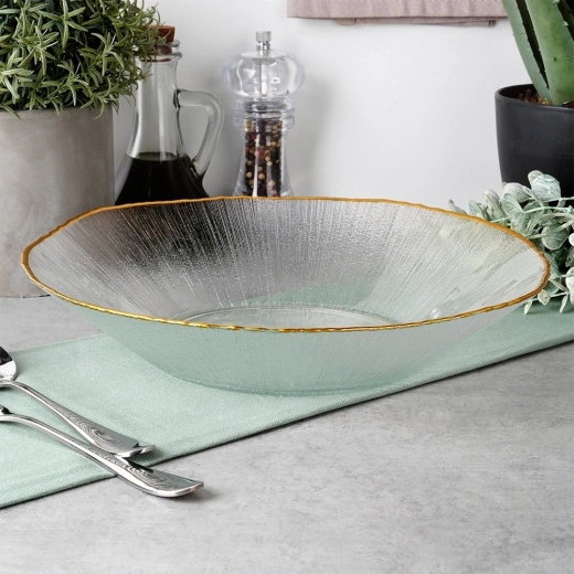 Wszechstronna do kuchni i na uroczysty stół