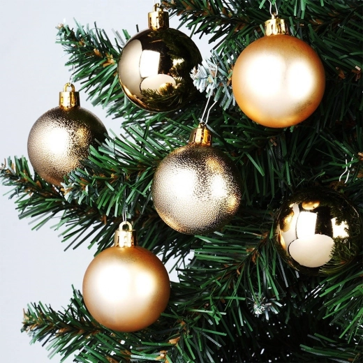 Trzy eleganckie wykończenia w jednolitej złotej kolorystyce