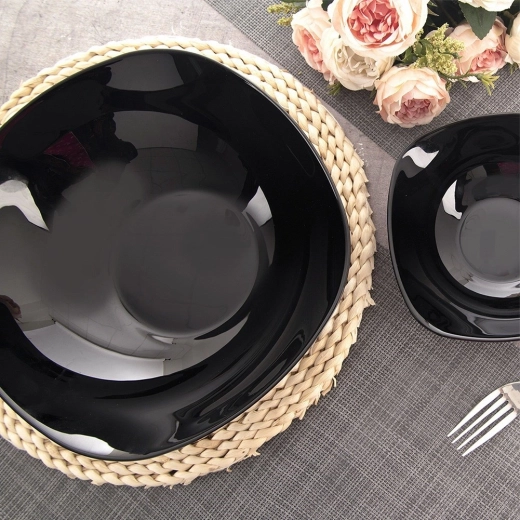 Nowoczesny czarny design na każdy stół