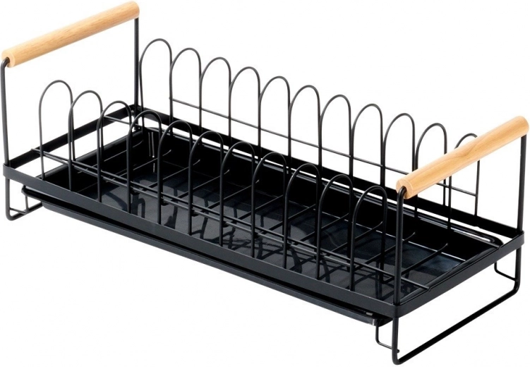 Wytrzymała metalowa konstrukcja z wyjmowaną tacką