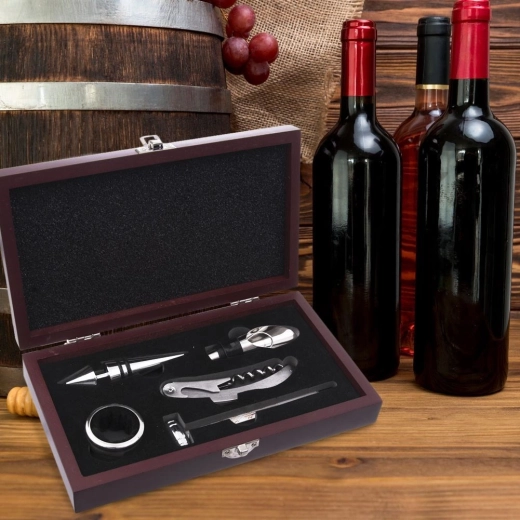 Wszystko do otwierania i serwowania w jednym boxie