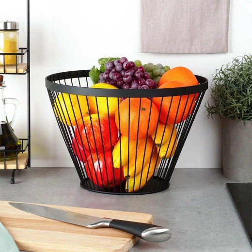 Przewiewny, druciany design dla dłuższej świeżości