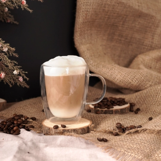 Lekka i wytrzymała ze szkła borokrzemowego