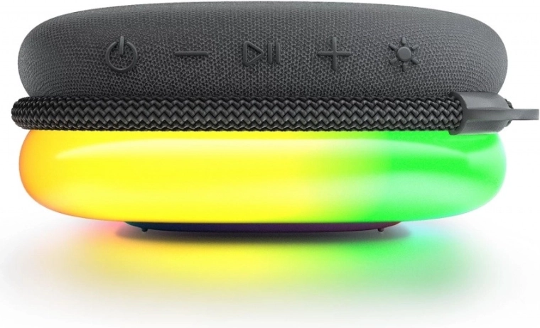 Mocny bas z kompaktowego korpusu