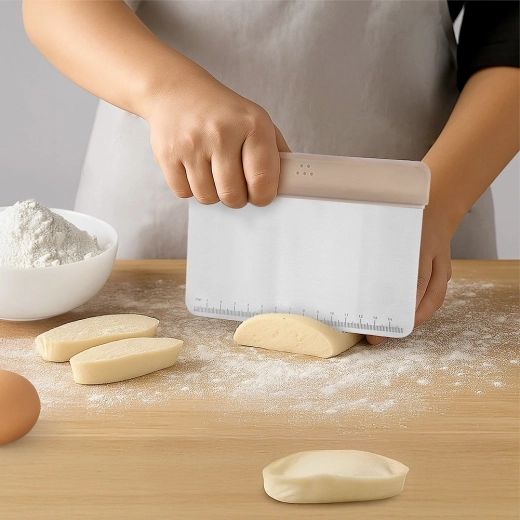 Wielofunkcyjny pomocnik do pieczenia i gotowania