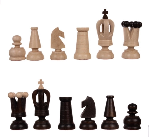Kompletny zestaw drewnianych figur