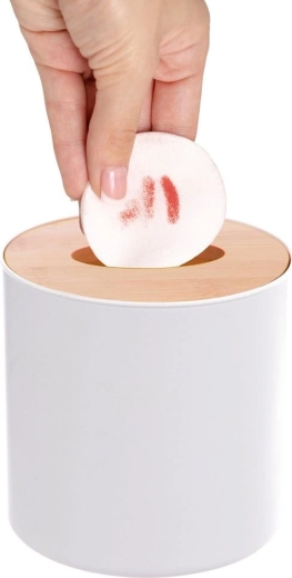 Idealny na drobne kosmetyki