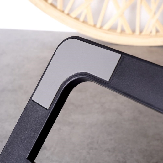 Stabilne podparcie z ABS i antypoślizgiem