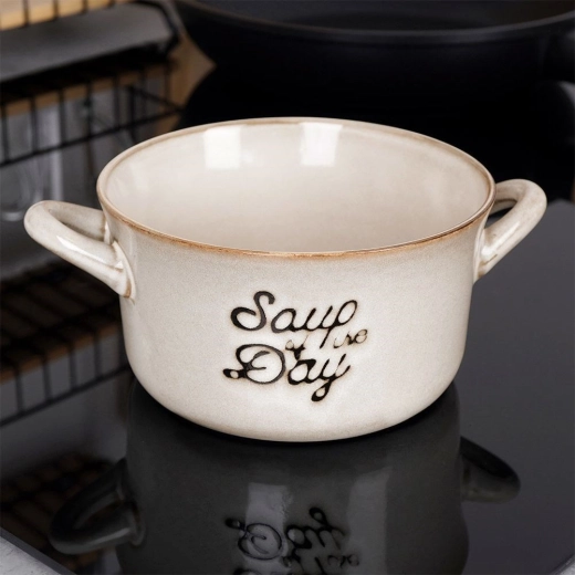 Dwa boczne uchwyty do bezpiecznego przenoszenia