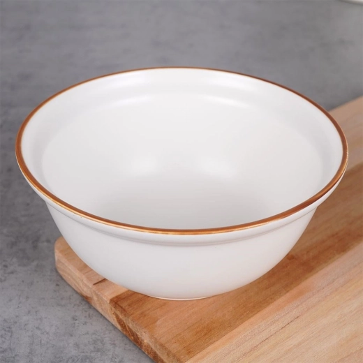 Elegancki design z kontrastową krawędzią