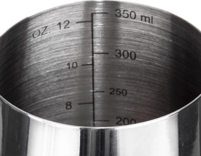 Precyzyjne odmierzanie dzięki wewnętrznej podziałce