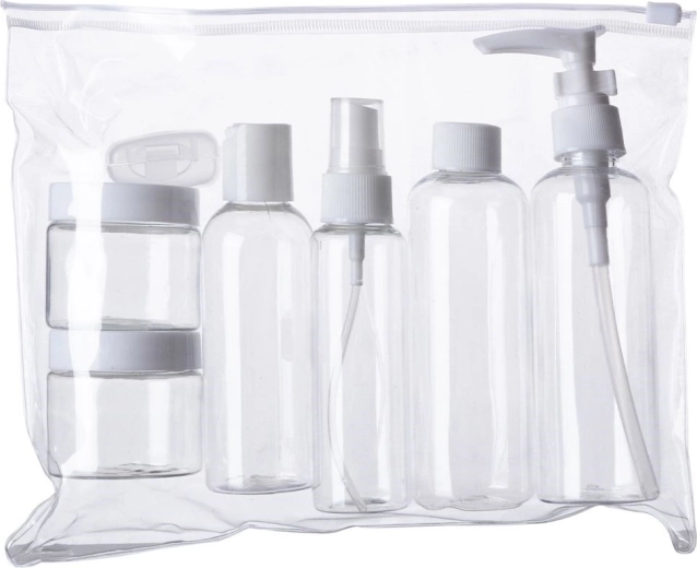 Kompletny zestaw podróżny w przejrzystym etui