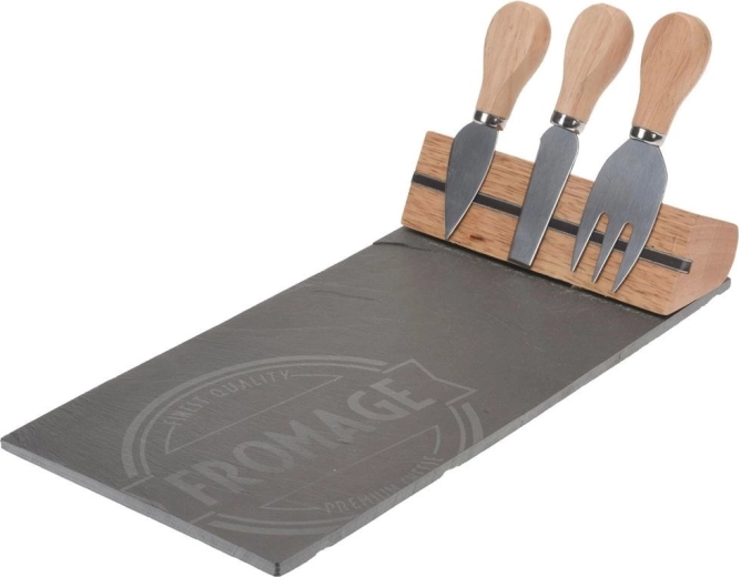 Trzy noże ze stali nierdzewnej z drewnianymi rękojeściami