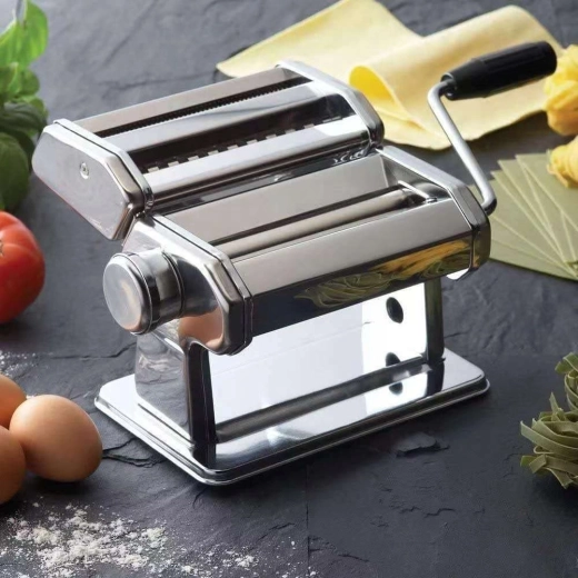 Stabilne mocowanie do blatu roboczego i ręczna obsługa