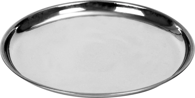 Bezpieczne serwowanie dzięki podwyższonemu rantowi