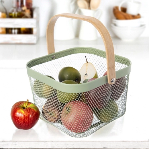 Przewiewna ażurowa konstrukcja