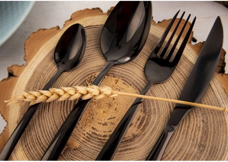 Nowoczesny czarny design na każdy stół