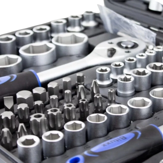 Szeroki wybór nasadek i bitów