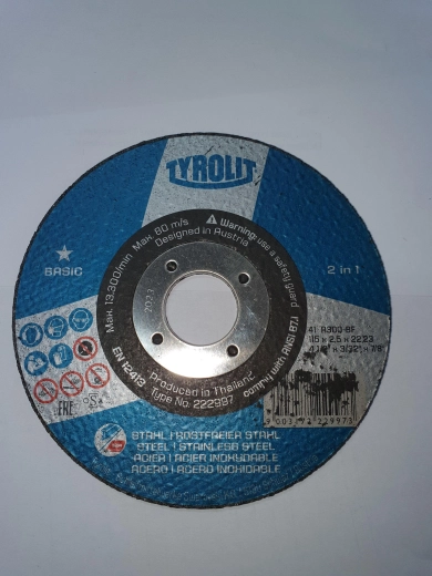 Tarcza tnąca do stali 115 × 2,5 × 22,2 mm
