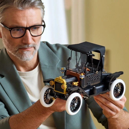 Elegancki model wystawowy