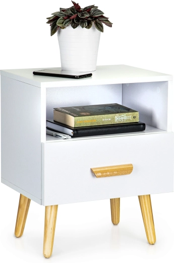 Praktyczna szuflada i otwarta półka