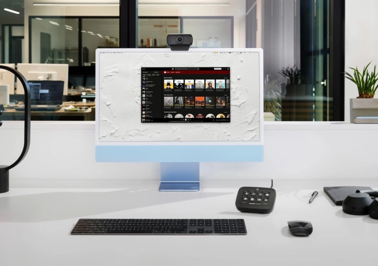 Idealny do spotkań, prezentacji i streamowania