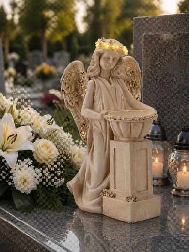 Figurka anioła z misą i wieńcem LED 46 cm