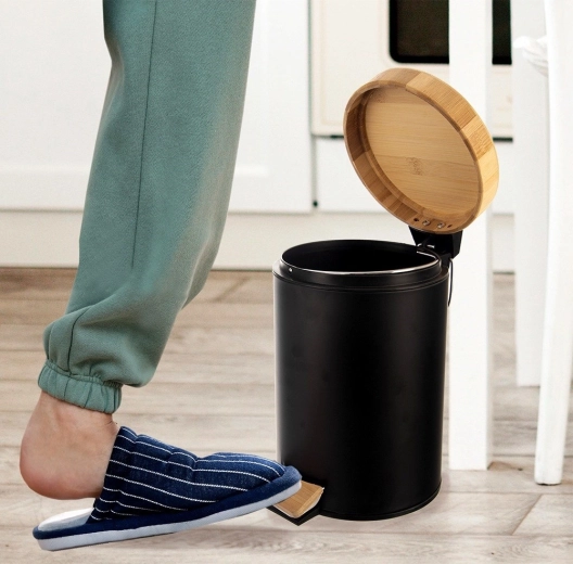 Higieniczne otwieranie pedałem bez dotyku rąk