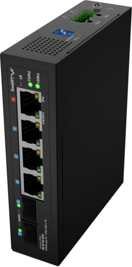2× uplink SFP dla dłuższych tras i segmentacji sieci