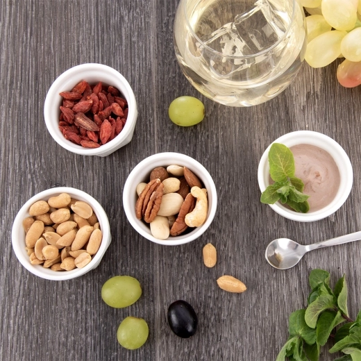 Elegancki biały design na każdy stół