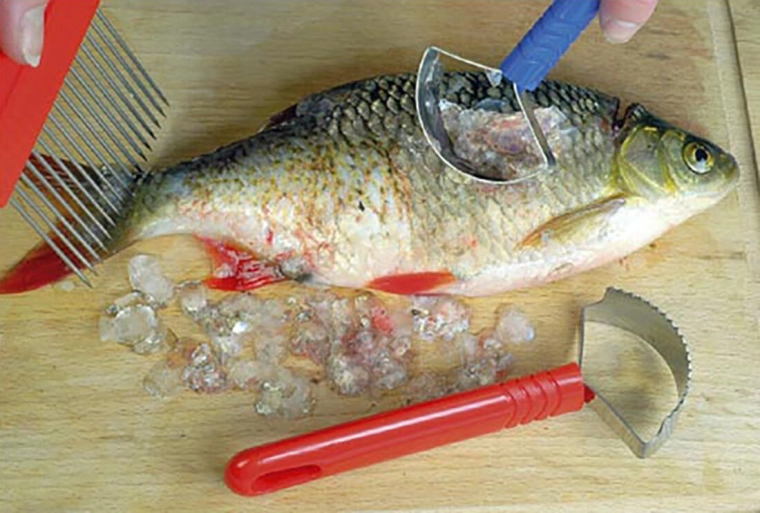 Praktyczne narzędzie do kuchni i dla wędkarzy